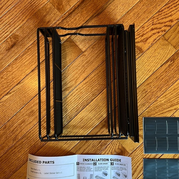 SPICE RACK - Picture 4 of 10